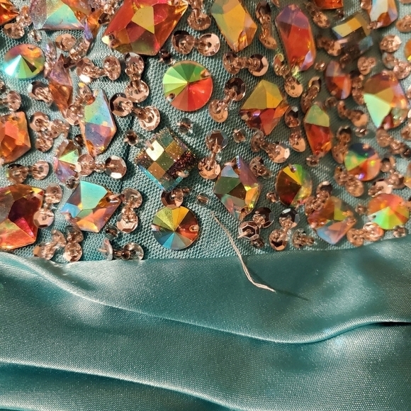 Masquerade Floor Length Strapless Aqua Colored Formal Gown Size 17/18 - Picture 5 of 5